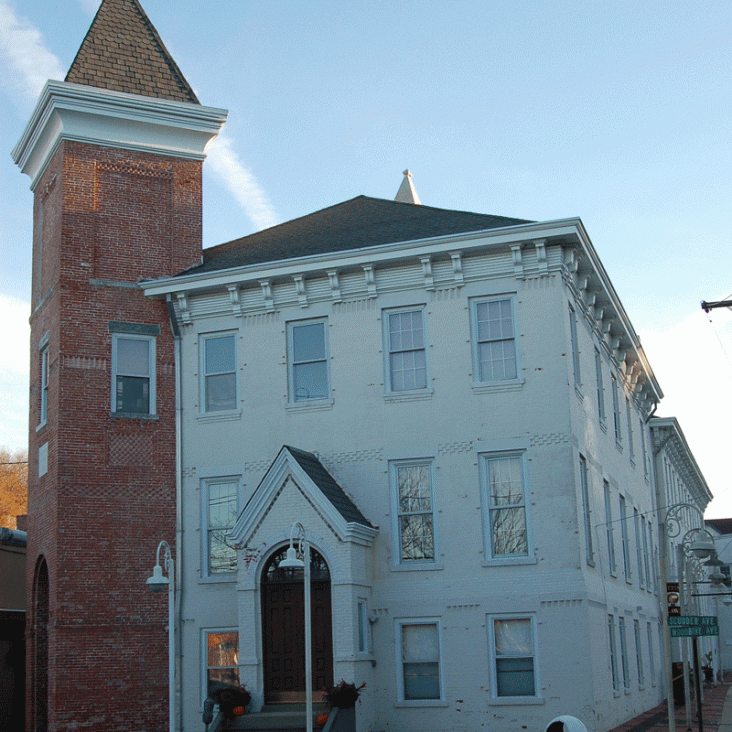 History - THE THOMPSON BUILDING